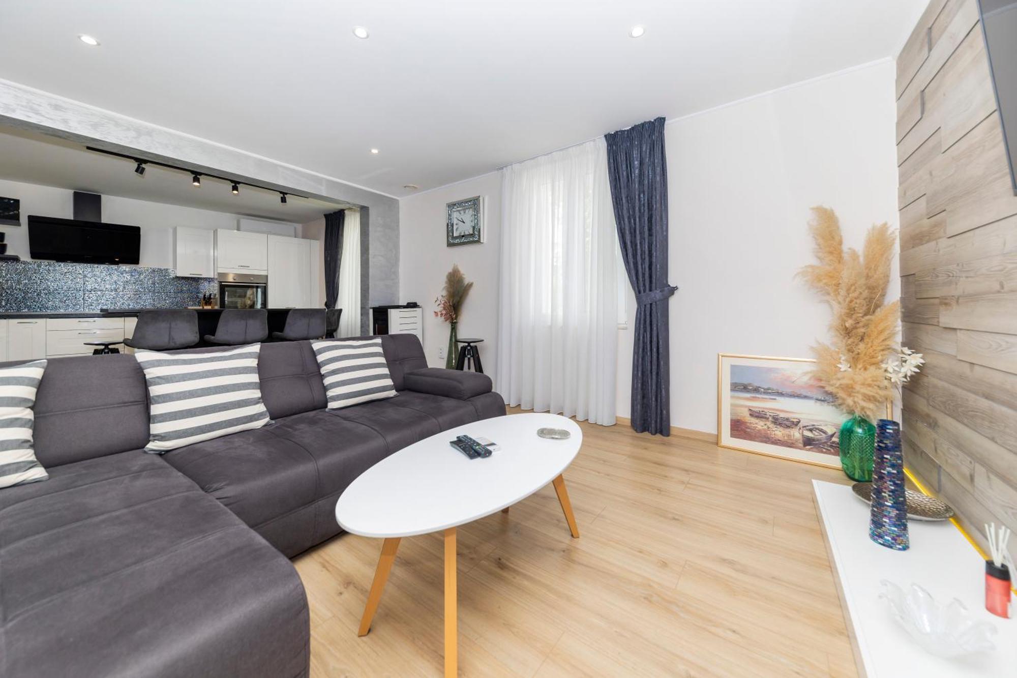 Nikky 2Br Apt. In Old Town Centre Zadar Exterior photo