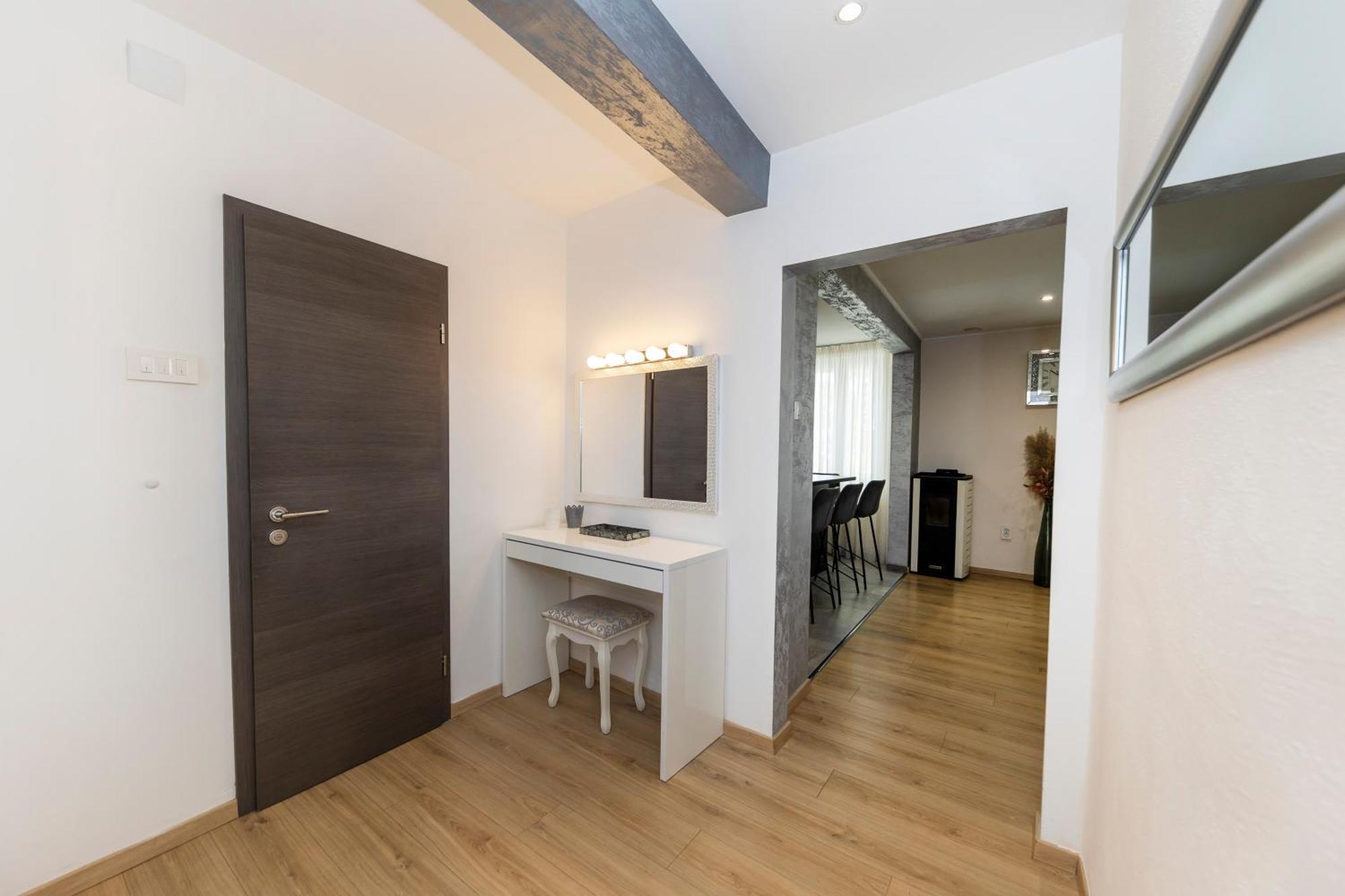 Nikky 2Br Apt. In Old Town Centre Zadar Exterior photo
